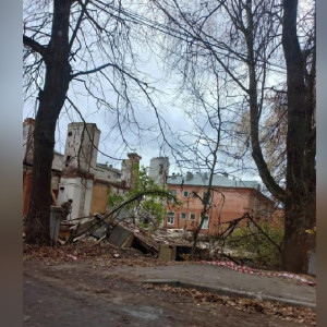 В Александрове на три года задержали снос ветхого дома