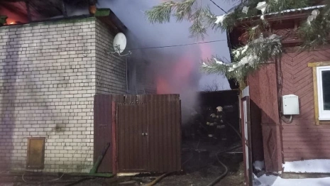 В Муроме мощный пожар охватил частный дом