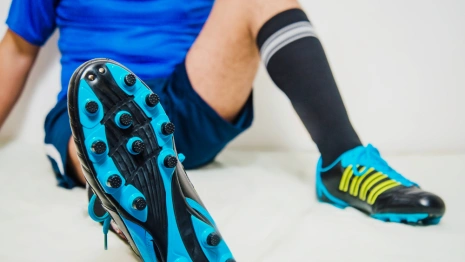 Во Владимире закупленная для спортшколы обувь запылилась на складе