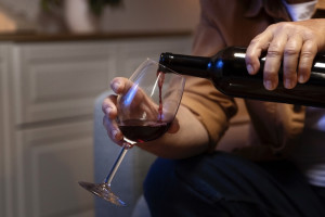 В Коврове 57-летний мужчина погиб из-за отравления паленым алкоголем