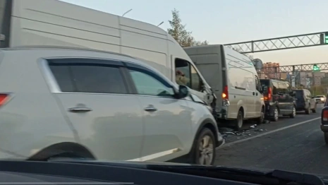 На Пекинке во Владимире столкнулись 5 машин