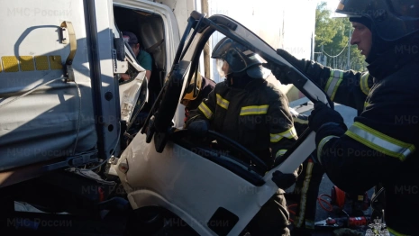 Во Владимирской области спасатели деблокировали пострадавшего в ДТП на трассе М-7