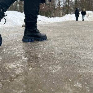 Главный синоптик Владимирской области объяснил масштабный гололед 