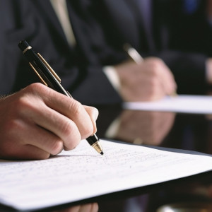 Многомиллионное имущество и рабовладение. Топ-5 скандалов с владимирскими единороссами