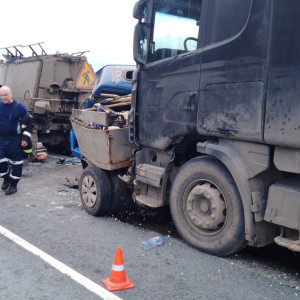 Появились кадры страшного ДТП с дорожниками под Кольчугино