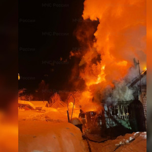 В Струнино загорелся частный жилой дом