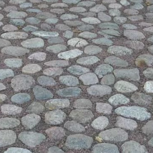 Мэр Суздаля опровергла закладку булыжников на торговой площади за 40 млн рублей