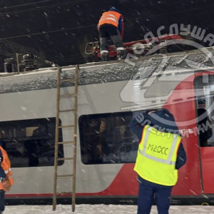 Поезд «Ласточка» застрял с пассажирами во Владимире в снегопад