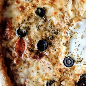 В известной массовым отравлением гостей пиццерии в Коврове нашли испорченные продукты