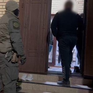 У депутата-рабовладельца из Собинки арестовали 3 машины