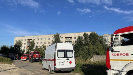 В Коврове людей спасали из окон горящего общежития
