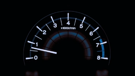 В Муроме 18-летний водитель влетел в гипермаркет