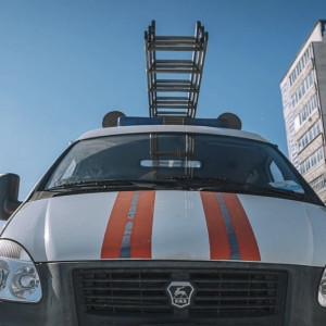 В Коврове спасатели вскрыли дверь в квартиру с трупом внутри