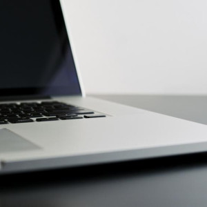 Россиян призвали не очеловечивать искусственный интеллект