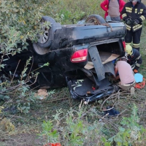 Во Владимирской области перевернулась легковушка