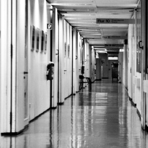 Владимирец не добился компенсации за смерть жены, которую отказались госпитализировать