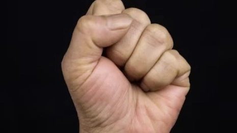 Жителя Александрова осудили на 7 лет за избиение матери до смерти