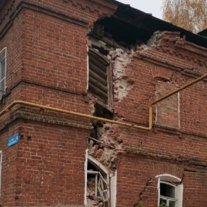 Рухнувший в центре Владимира дом потребовали снести до 11 ноября