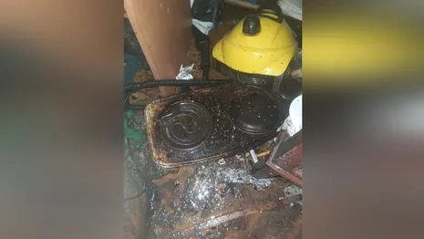 К пожару в жилом доме под Александровом привела включенная электроплитка