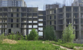 Во Владимире дети повадились лазить на территорию недостроенного корпуса «Дуброва парк-2»