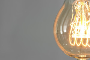 Губернатор обвинил частную компанию в отключениях света в Александровском районе