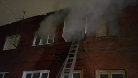 На пожаре во владимирской многоэтажке эвакуировали 10 человек