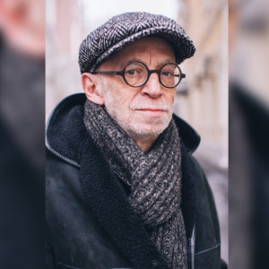 Умер российский поэт и публицист Лев Рубинштейн