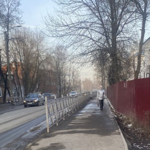 Отсутствие тротуаров и дорожных знаков в Гусь-Хрустальном обернулось судом