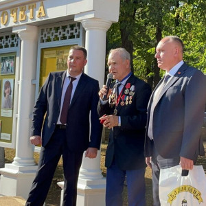 Во Владимире обновили Доску почета