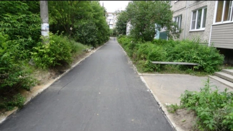 Во Владимирской области после вмешательства прокуратуры залатали 3-метровые ямы