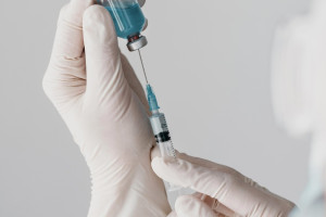 Во Владимирской области продлили работу прививочных пунктов в ТЦ