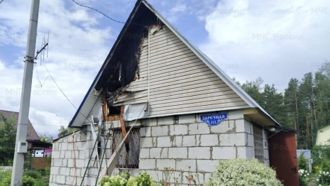 При пожаре на даче в Коврове пострадал человек