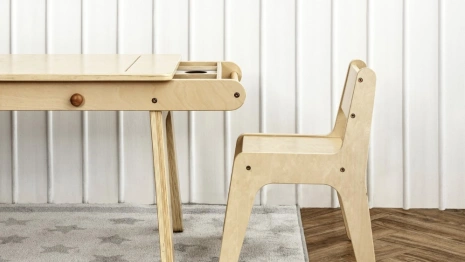 В Коврове малыш застрял головой в детском стульчике