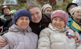 Во Владимирской области запустили проект по бесплатному уходу за пожилыми