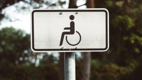 Во Владимирской области инвалиду с болезнью Паркинсона отказались выписывать лекарства