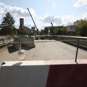 В Александрове ремонт аварийного моста завершат в декабре