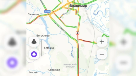 Во Владимире утром понедельника микрорайон встал в диких пробках