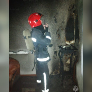 Во Владимирской области квартира загорелась из-за непотушенной свечки