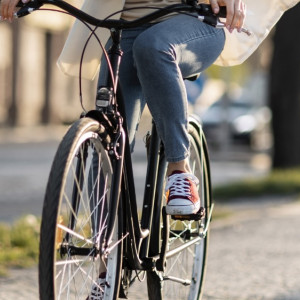 В Ковровском районе ослепленная солнцем автомобилистка сбила велосипедиста