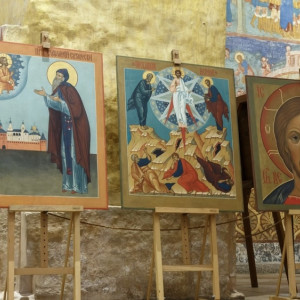 В Спасо-Евфимиевом монастыре в Суздале появились новые надвратные иконы