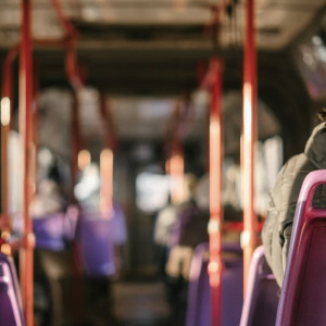 Во владимирском троллейбусе пассажирка сломала ребра