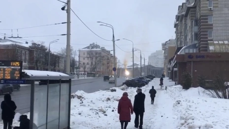 Во Владимире около гостиницы «Заря» загорелись провода