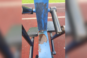 В Судогде чиновники закрыли глаза на состояние спортивных площадок