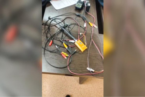 Владимирца оштрафовали за помощь в сдаче экзамена в ГАИ с микронаушником