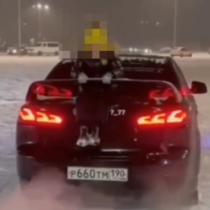Прокатившим ребенка на багажнике во Владимире блогером оказался 21-летний москвич