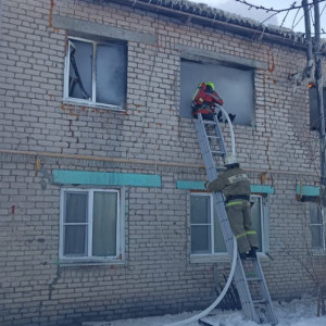 Во Владимирской области на пожаре в жилом доме спасли 2 человека