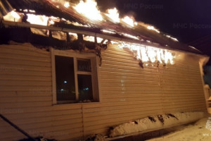 В Кольчугино мощный пожар охватил частный дом