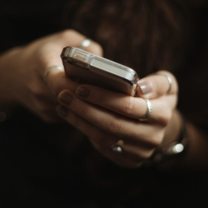 Житель Татарстана украл телефон у 17-летней девушки в электричке «Петушки – Владимир»