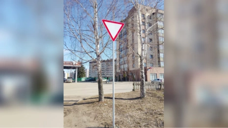 Во Владимире прокуратура потребовала установить дорожные знаки во дворе дома