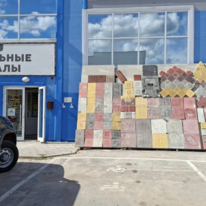 На парковке ТЦ в Гусь-Хрустальном забыли выделить место для инвалидов